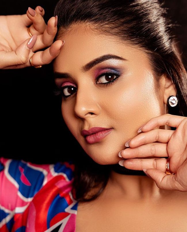 Vibrant Looks Of Sreemukhi In Colorful Outfit